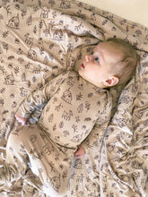 Load image into Gallery viewer, Gunamuna Convertible Footless Sleeper in “Doe Ray Me” Print: Size 0/3M to 6/9M