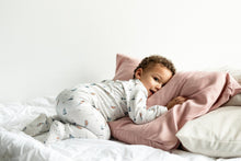 Load image into Gallery viewer, Coccoli Cotton-Modal Zipper Sleeper in Cream w/Sailboats Print: Size 1M to 12M