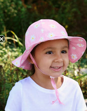 Load image into Gallery viewer, Jan & Jul Gro-with-me Floppy Hat in Pink Hat with Daisies Print : Size S to XL