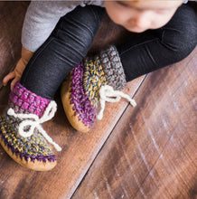 Load image into Gallery viewer, Huddy Buddies Deliah Knitted Baby Shoes: Sizes 0M to 2Y
