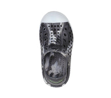 Load image into Gallery viewer, Skechers Foamies Light Up Water Shoes in “Solar Beamz” in Charcoal: Size 6 Toddler to Kids 3
