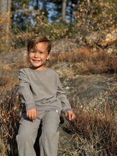 Load image into Gallery viewer, Me &amp; Henry So Soft Boys Fleece Sweatshirt in Grey: Size 2/3 to 8/9 Years
