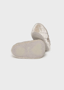 Mayoral Baby Girl Velvet Mary Jane Shoes in Cereal: Size Newborn to 9
