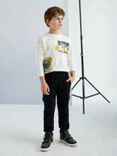 Load image into Gallery viewer, Mayoral Fleece Cargo Style Joggers in Black: Size 8 to 14 Years
