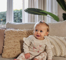 Load image into Gallery viewer, Girls Pale Pink Daises Flare Leggings: Size 6M to 6 Years
