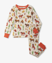 Load image into Gallery viewer, Hatley Boys “Vintage Rodeo” Print Pajama Set: Size 3 to 8 Years
