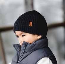 Load image into Gallery viewer, Calikids Baby Knit Hat in Navy 9-24m
