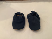 Load image into Gallery viewer, Enfant Baby Suede Leather Slippers in Navy
