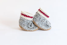 Load image into Gallery viewer, Huddy Buddies Light Grey Sock Monkey Knitted Baby Shoes: Sizes 0M to 2Y

