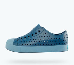 Native Jefferson Shoes in Challenger Blue : Size C2 to J6