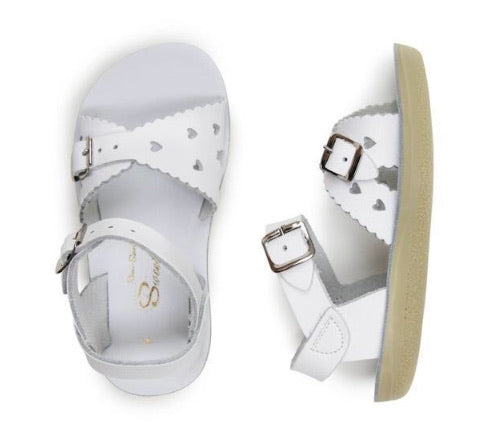 Saltwater Sweetheart Sandals in White: Toddler 5 to Youth 3