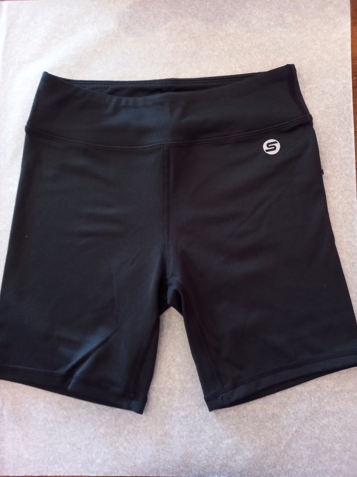 MID Girls Yoga Stretch Shorts in Black: Size 7 to 14