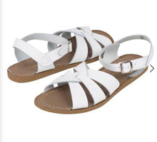 Load image into Gallery viewer, Saltwater Original Sandals in White  : Childs 13 to Women’s 11
